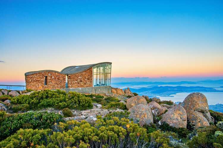 Top sightseeing bus tours in Hobart, Australia – Popular points of interest, hidden gems, and panoramic views of Hobart in 2026