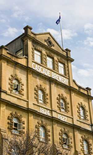 Book your hop-on hop-off sightseeing bus tour in Hobart, Australia – Official tickets, adjustable routes, and free cancellation in 2026